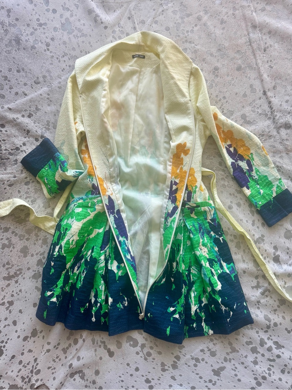 Samuel Dong Abstract Floral Print Belted Coat - Cream & Green Size Small - Picture 5 of 5